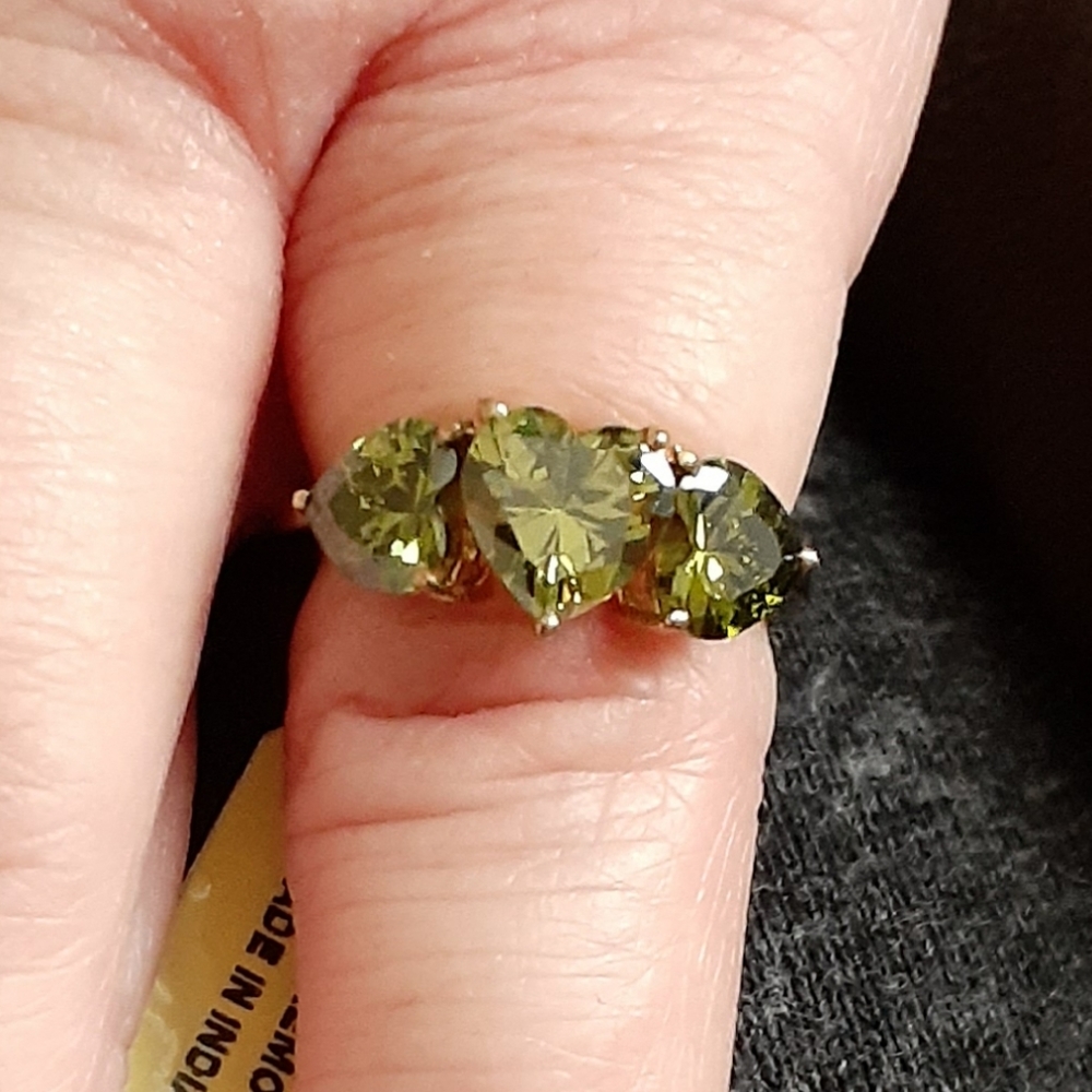 Sim. Green Diamond Trilogy Ring